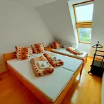 Garni 6 Ferienhaus Bovec